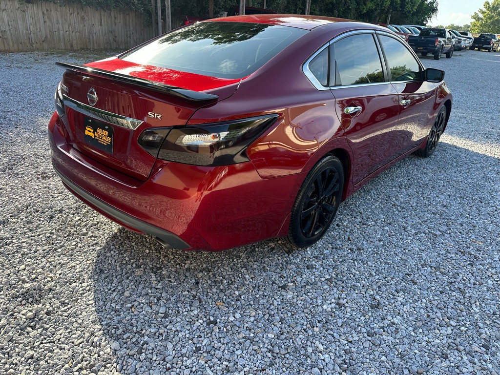 2017 Nissan Altima Image 5