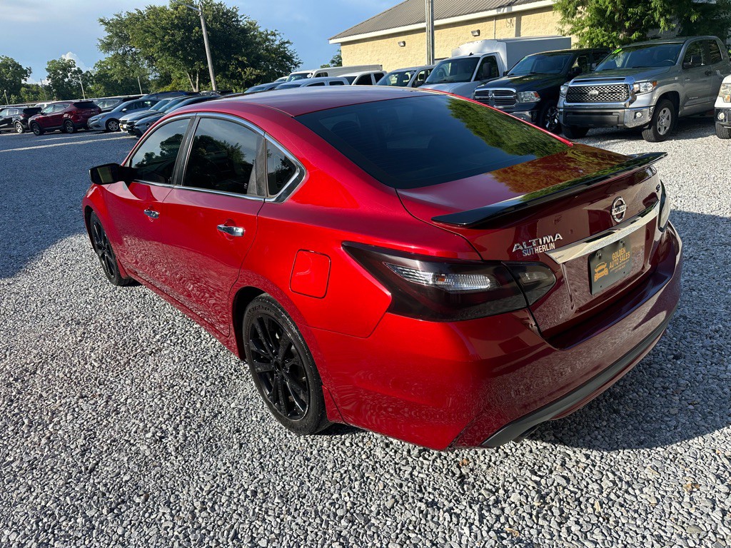 2017 Nissan Altima Image 6