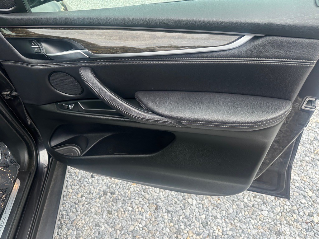 2018 BMW X5 Image 26