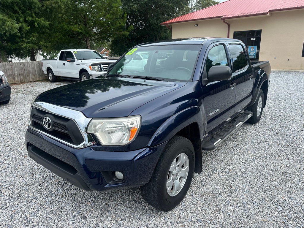 2013 Toyota Tacoma Image 2