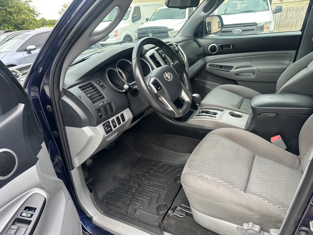 2013 Toyota Tacoma Image 10