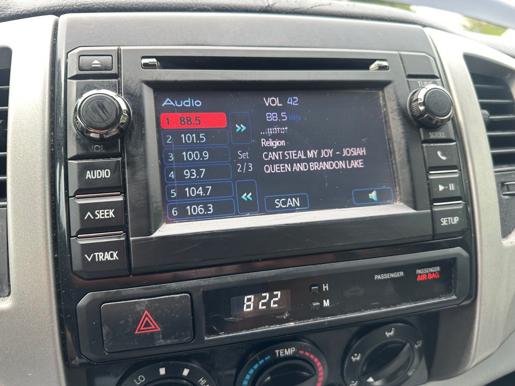 2013 Toyota Tacoma Image 17