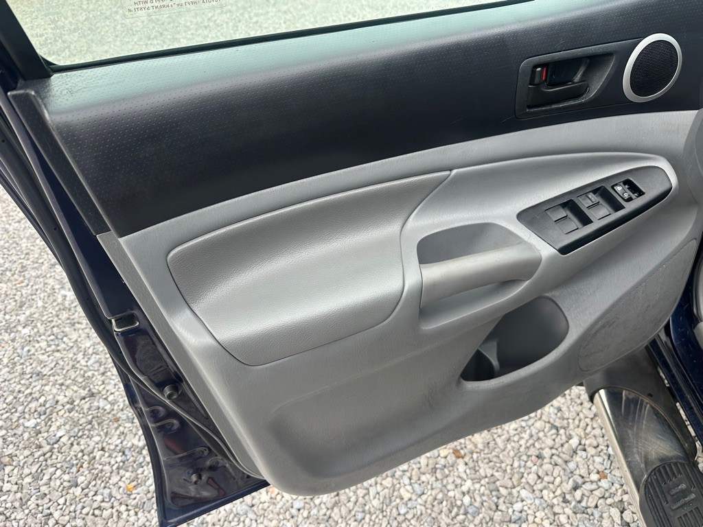 2013 Toyota Tacoma Image 22