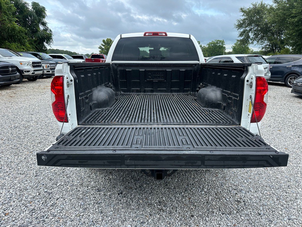 2019 Toyota Tundra Image 9
