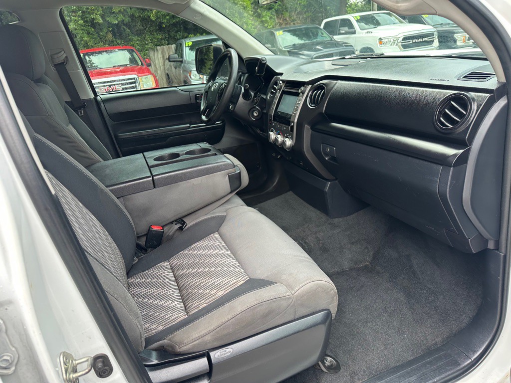 2019 Toyota Tundra Image 13