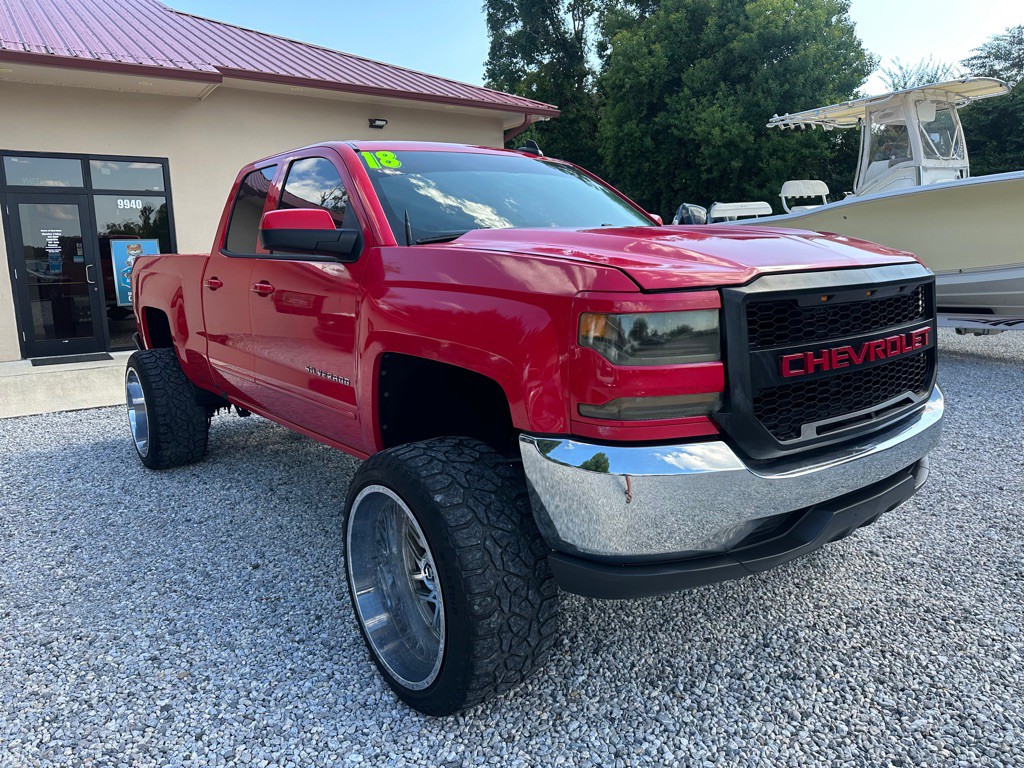 2018 Chevrolet Silverado 1500 Image 1