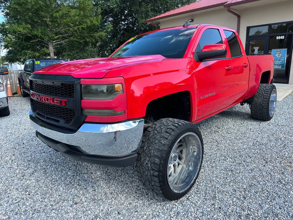 2018 Chevrolet Silverado 1500 Image 2