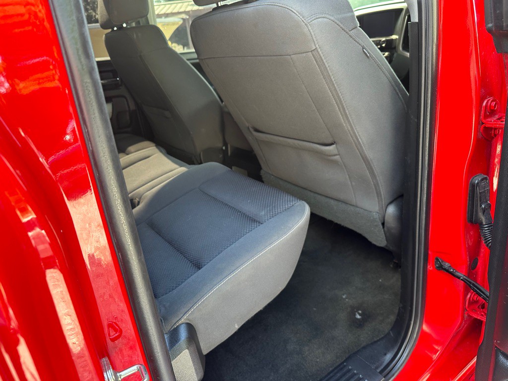 2018 Chevrolet Silverado 1500 Image 12