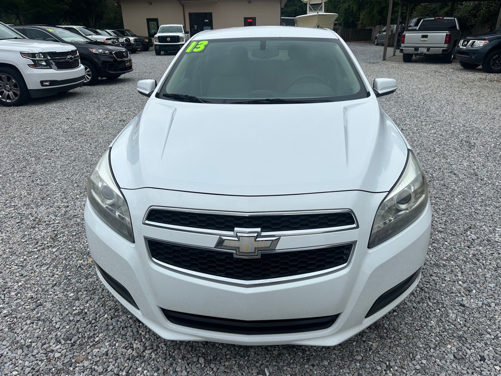 2013 Chevrolet Malibu Image 3