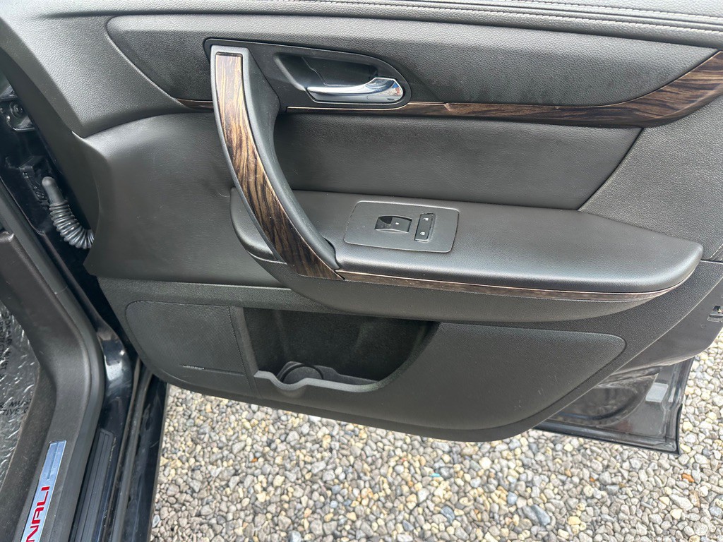 2015 GMC Acadia Image 25