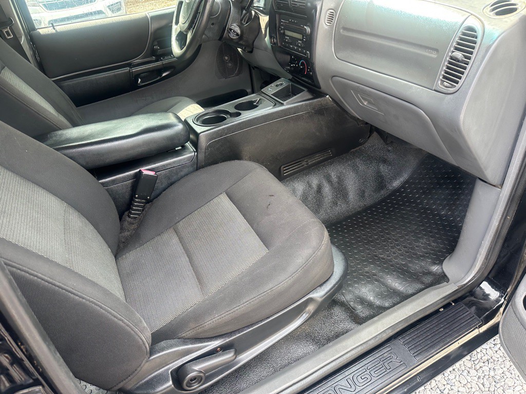 2004 Ford Ranger Image 12