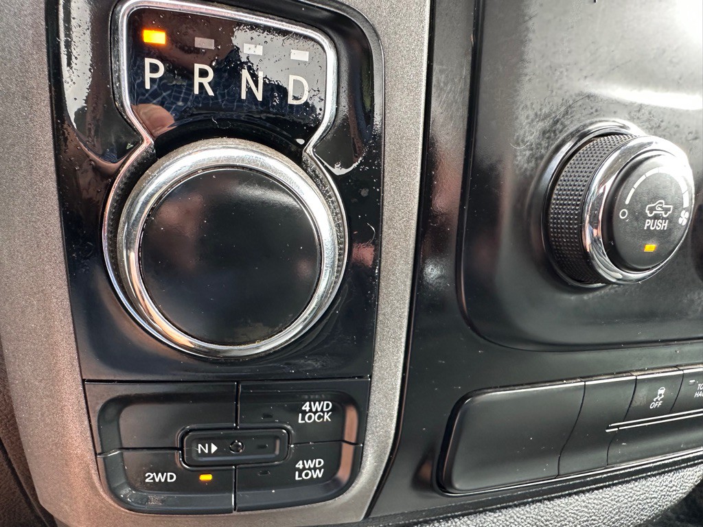 2016 RAM 1500 Image 16