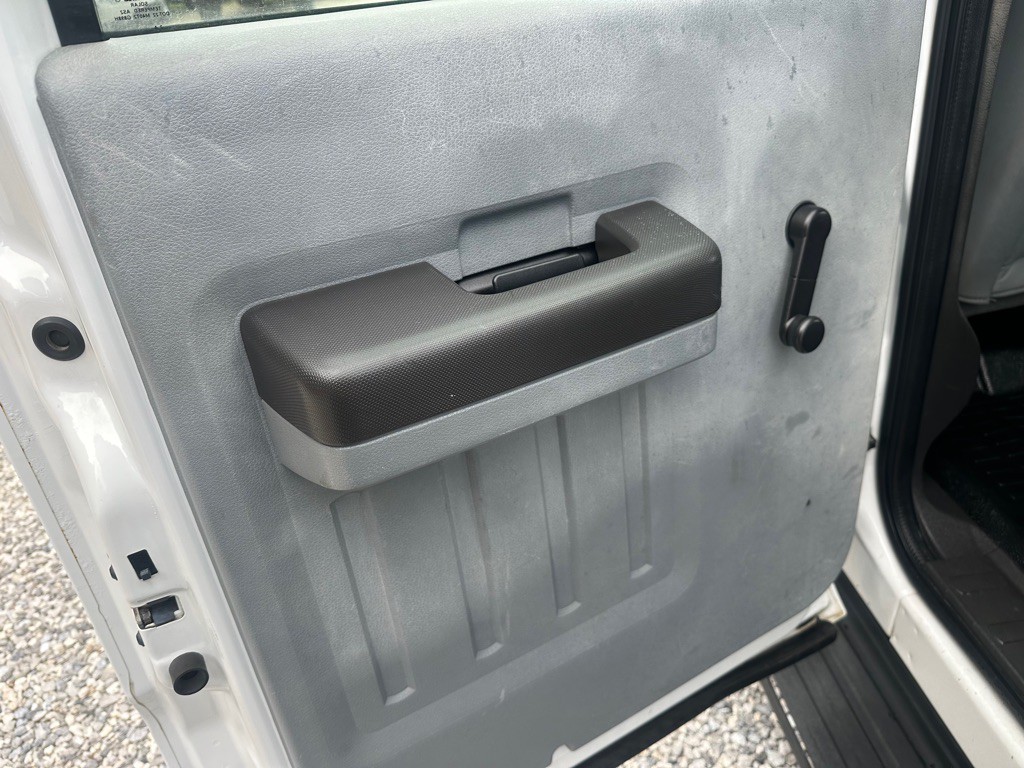 2012 Ford F-350 Image 28
