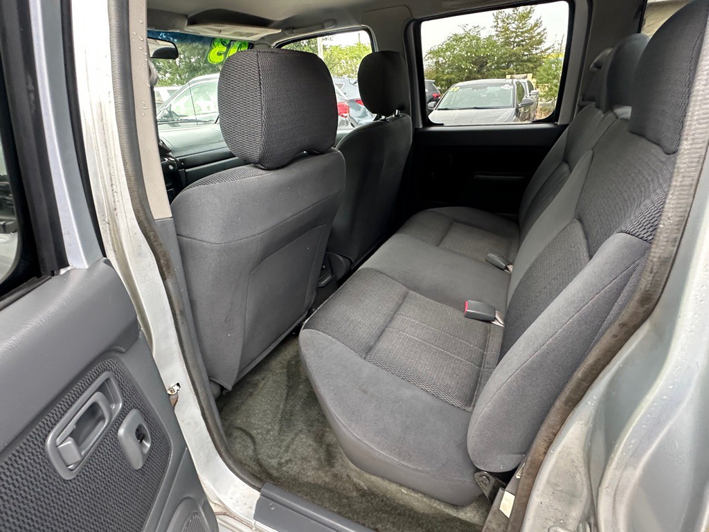 2003 Nissan Frontier Image 12