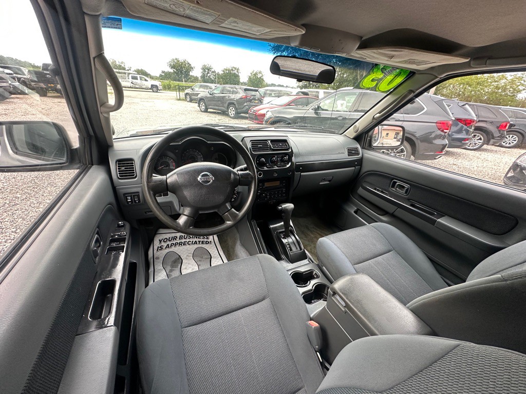 2003 Nissan Frontier Image 15