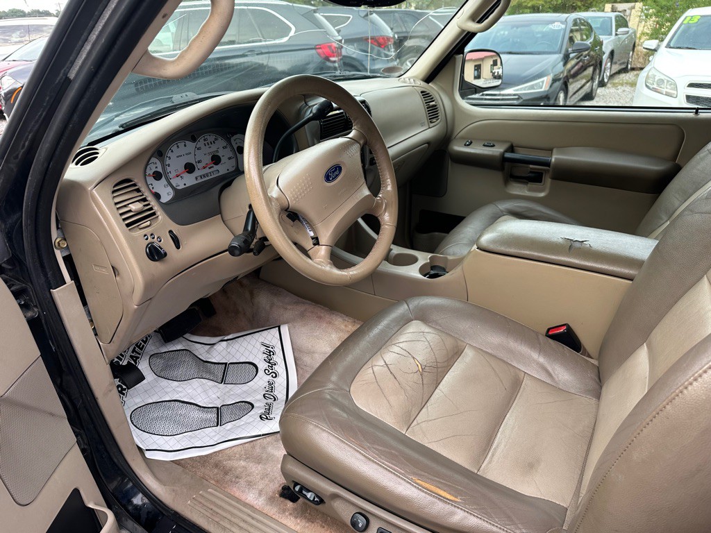 2003 Ford Explorer Image 10