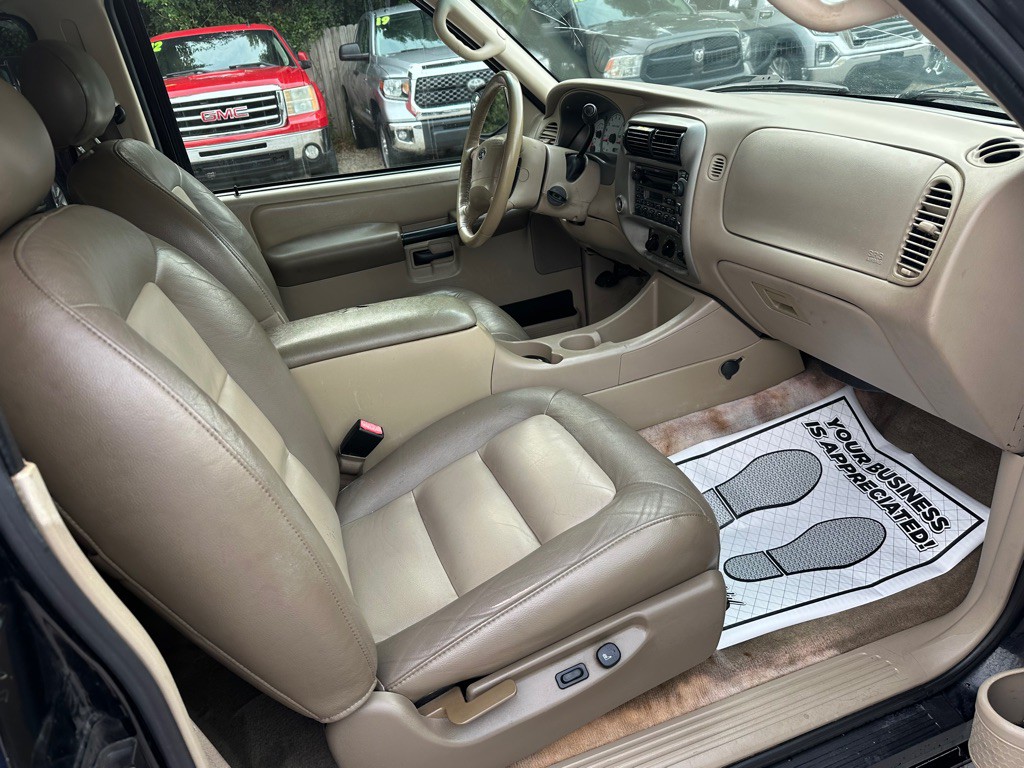 2003 Ford Explorer Image 13