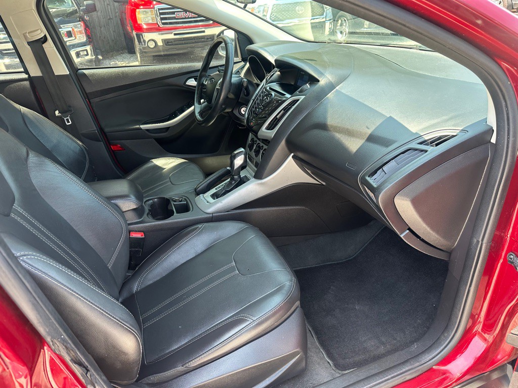 2014 Ford Focus Image 15