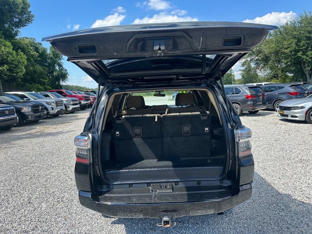2017 Toyota 4Runner Image 28