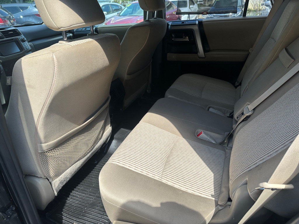 2017 Toyota 4Runner Image 11
