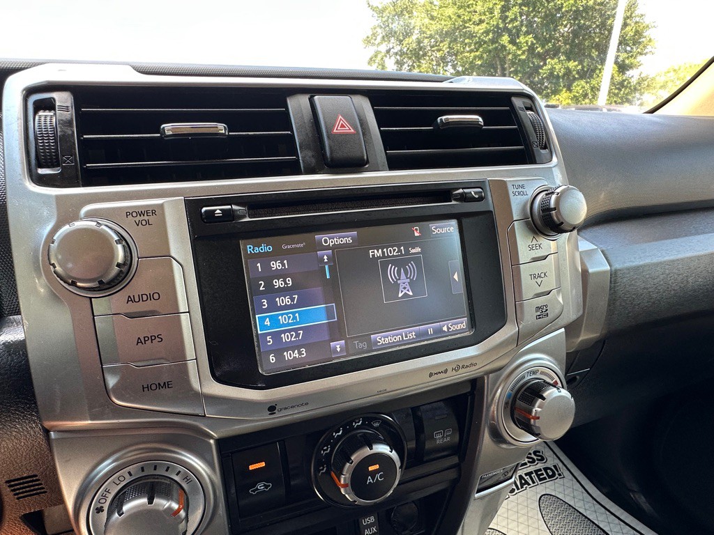 2017 Toyota 4Runner Image 17