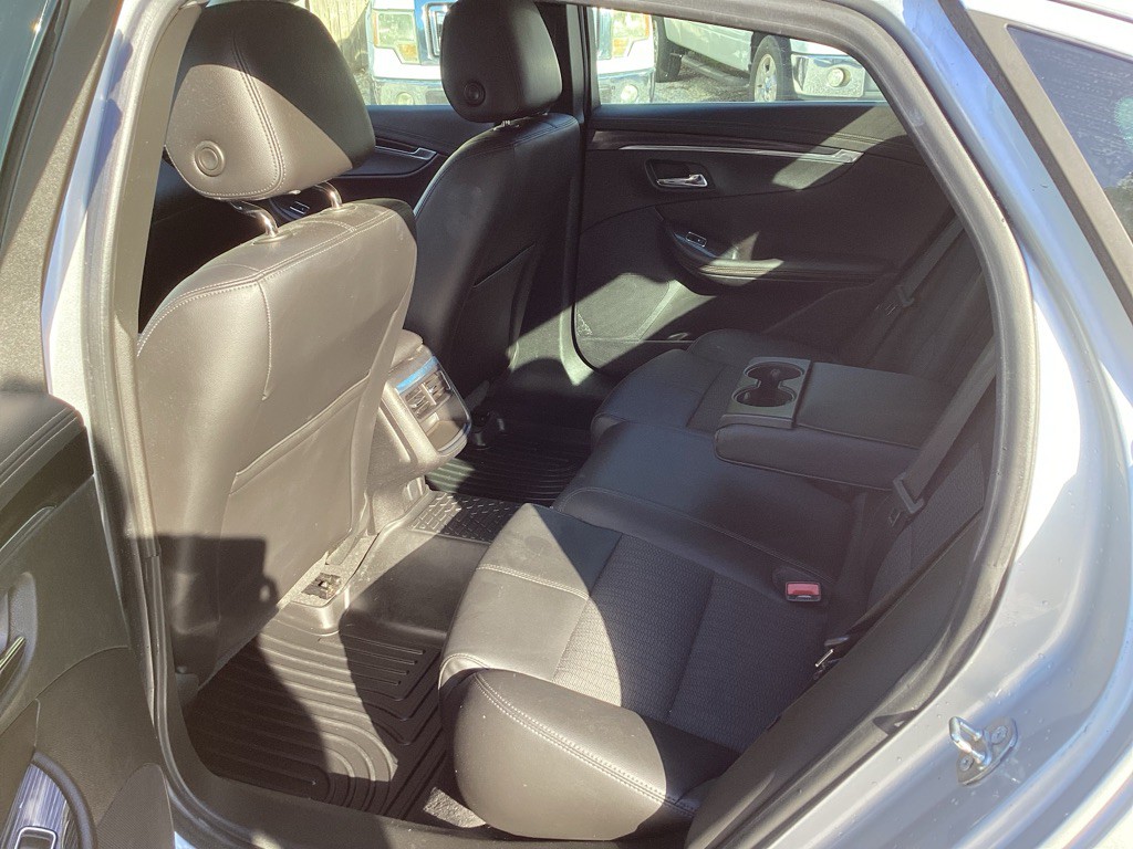 2017 Chevrolet Impala Image 10