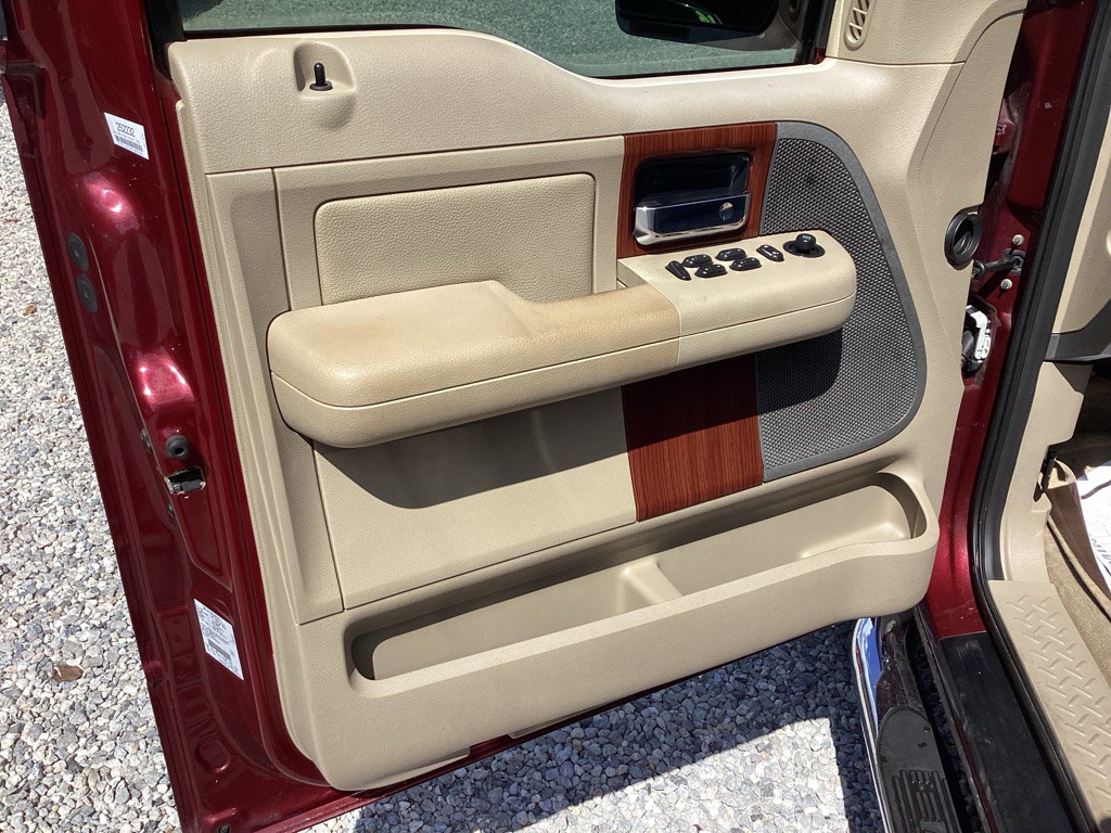 2005 Ford F-150 Image 23