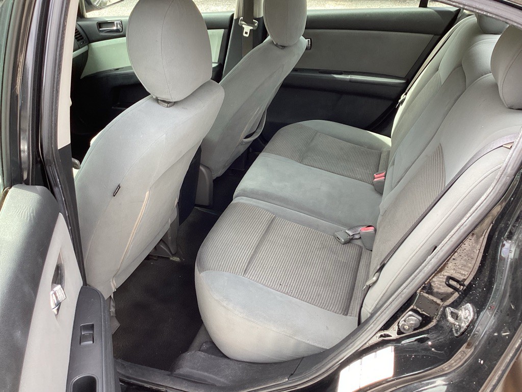 2011 Nissan Sentra Image 10