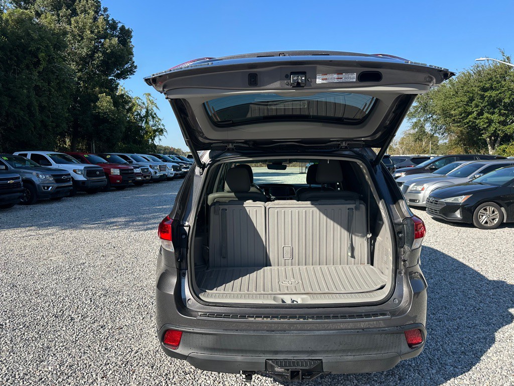 2018 Toyota Highlander Image 9