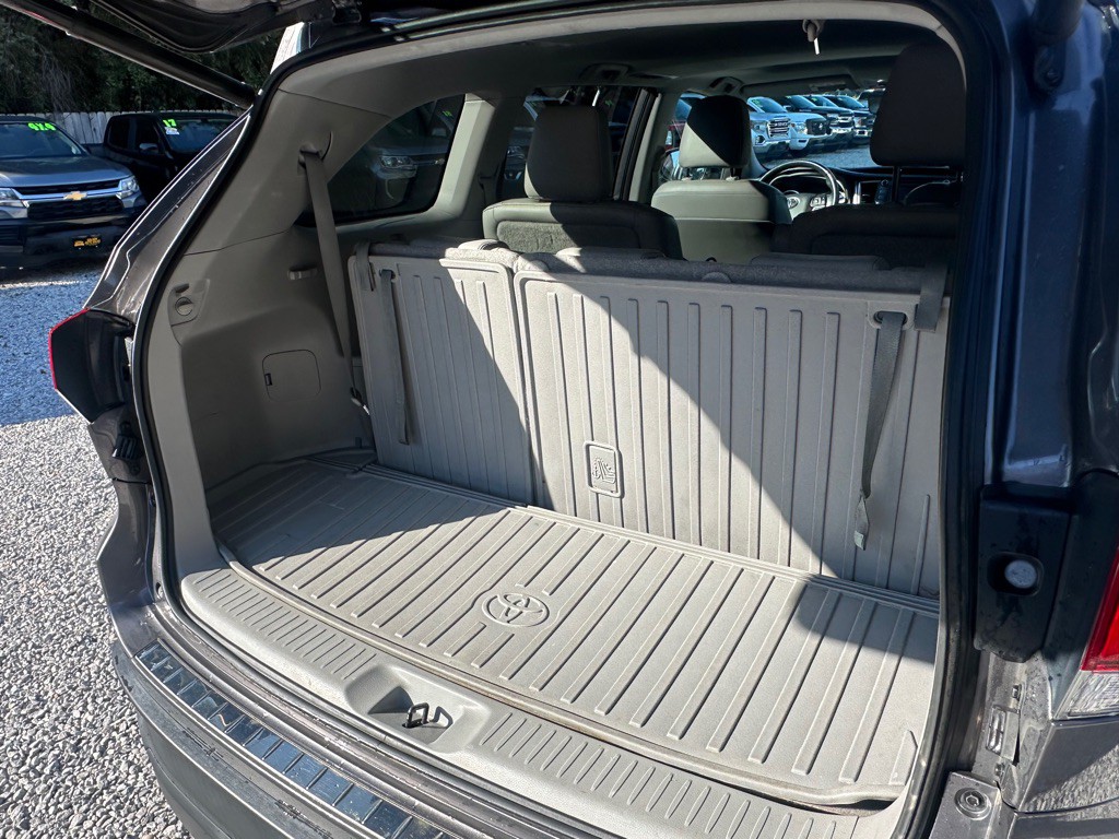 2018 Toyota Highlander Image 14