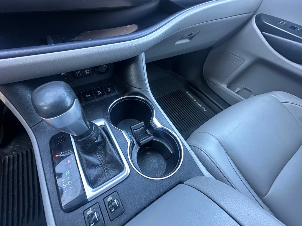 2018 Toyota Highlander Image 22