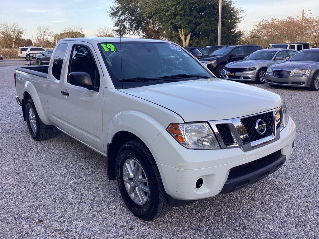 2019 Nissan Frontier Image 1