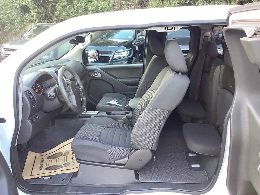 2019 Nissan Frontier Image 9