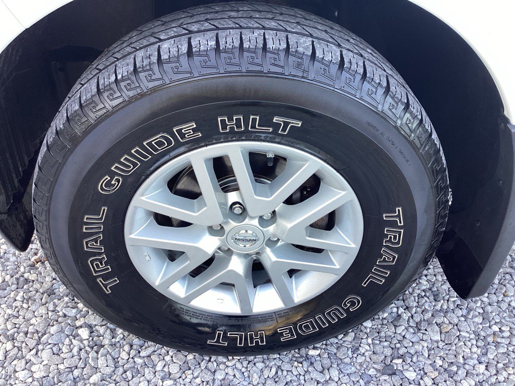 2019 Nissan Frontier Image 18