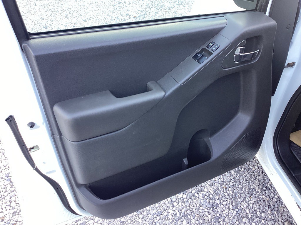 2019 Nissan Frontier Image 19