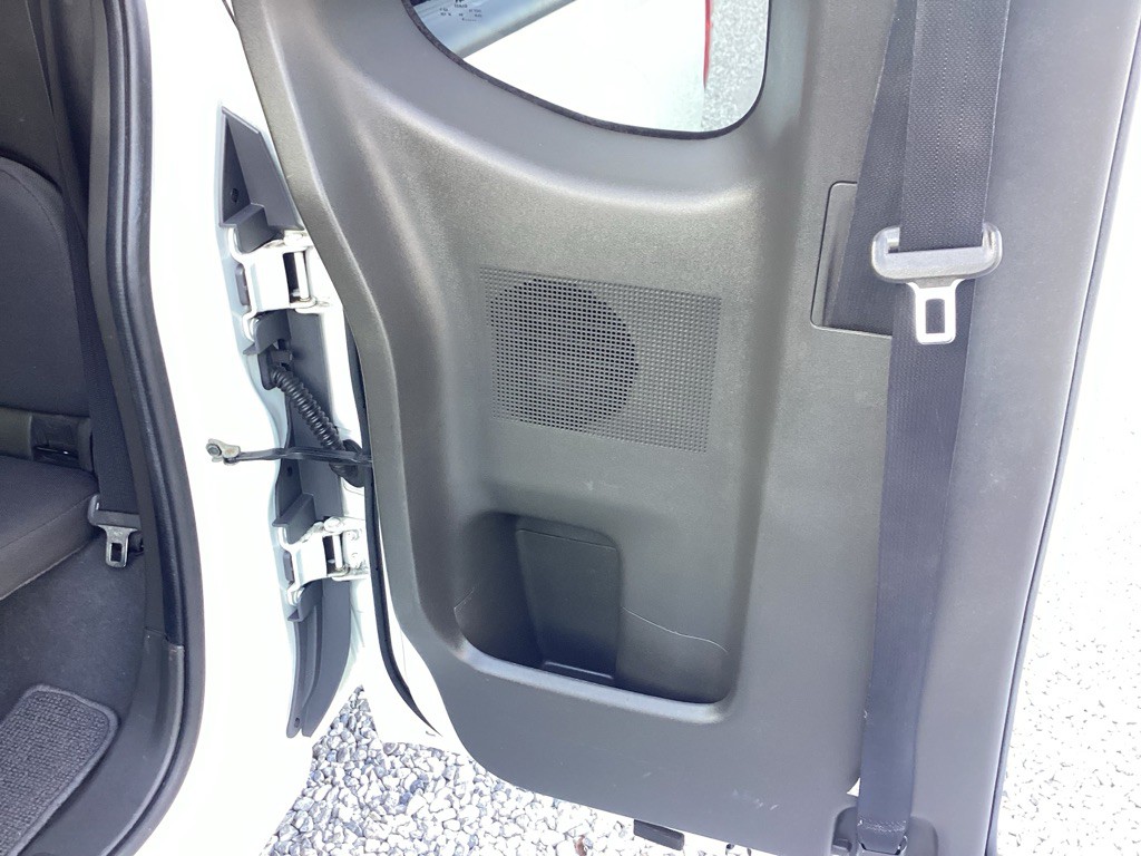 2019 Nissan Frontier Image 21