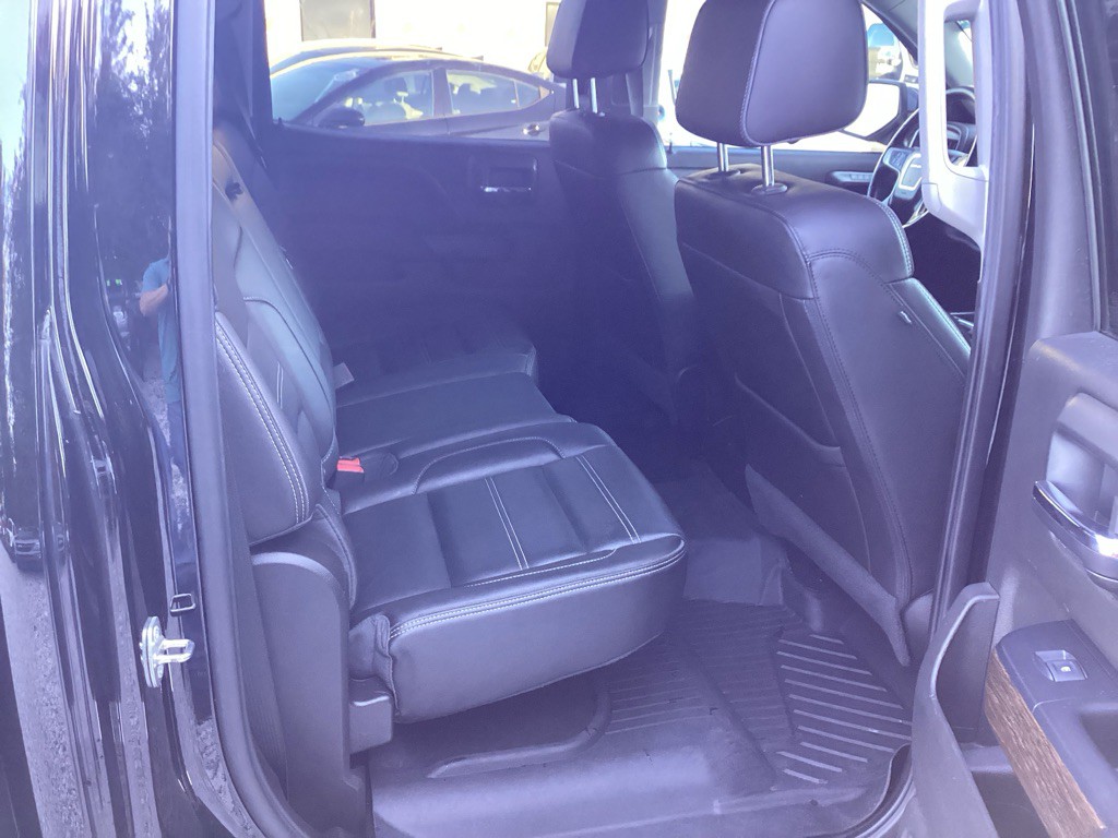 2018 GMC Sierra Image 11
