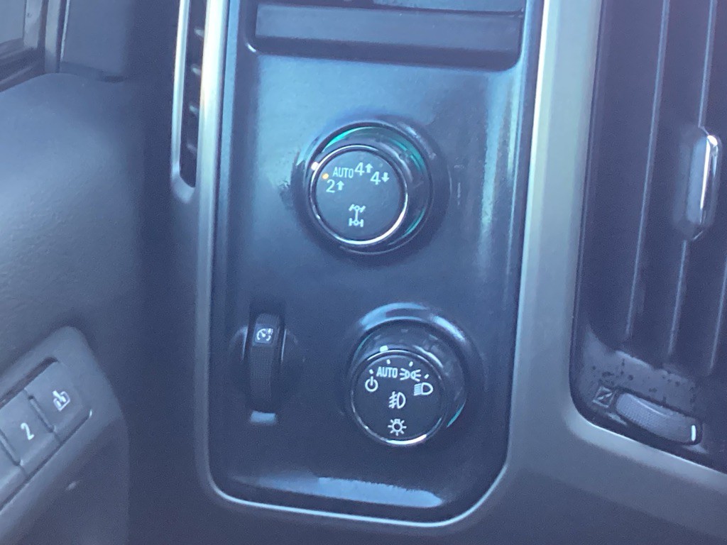 2018 GMC Sierra Image 17