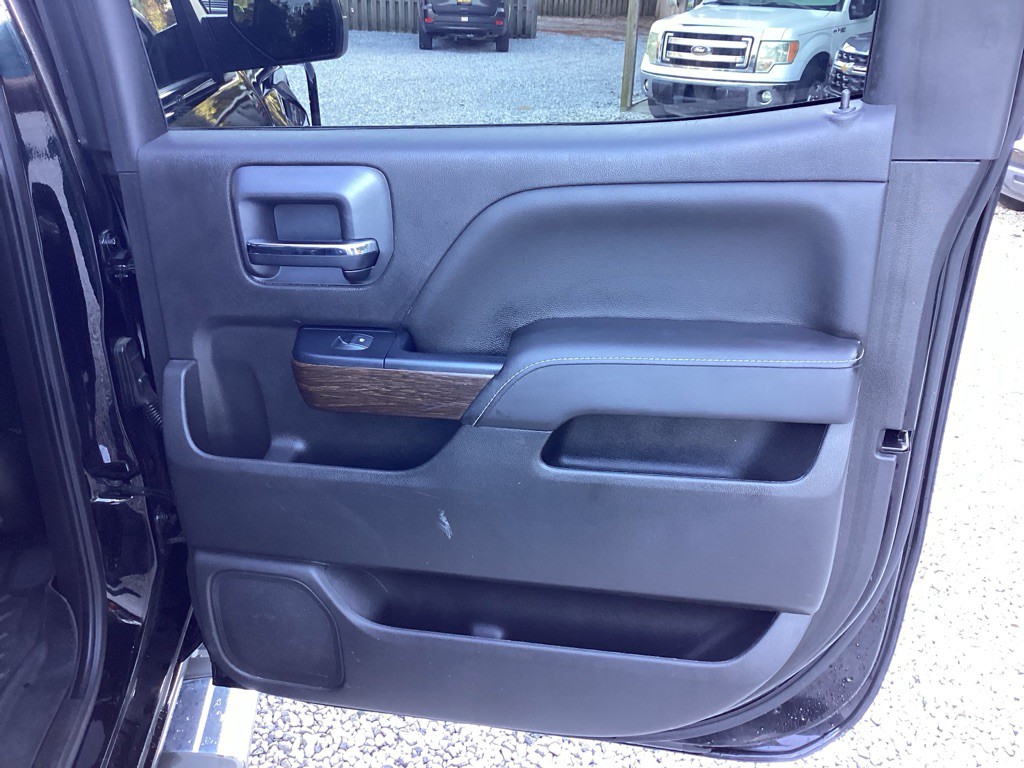 2018 GMC Sierra Image 24