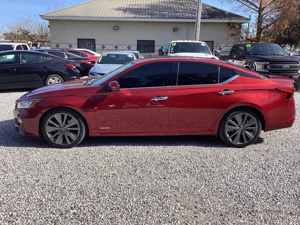2019 Nissan Altima Image 4