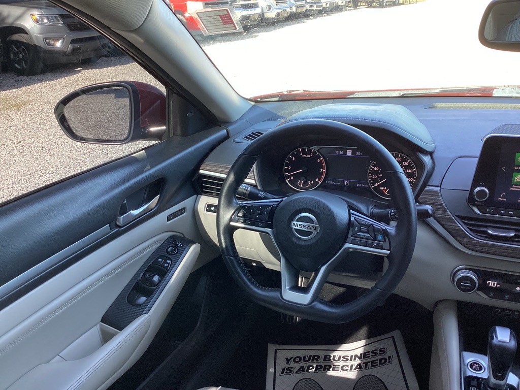 2019 Nissan Altima Image 11
