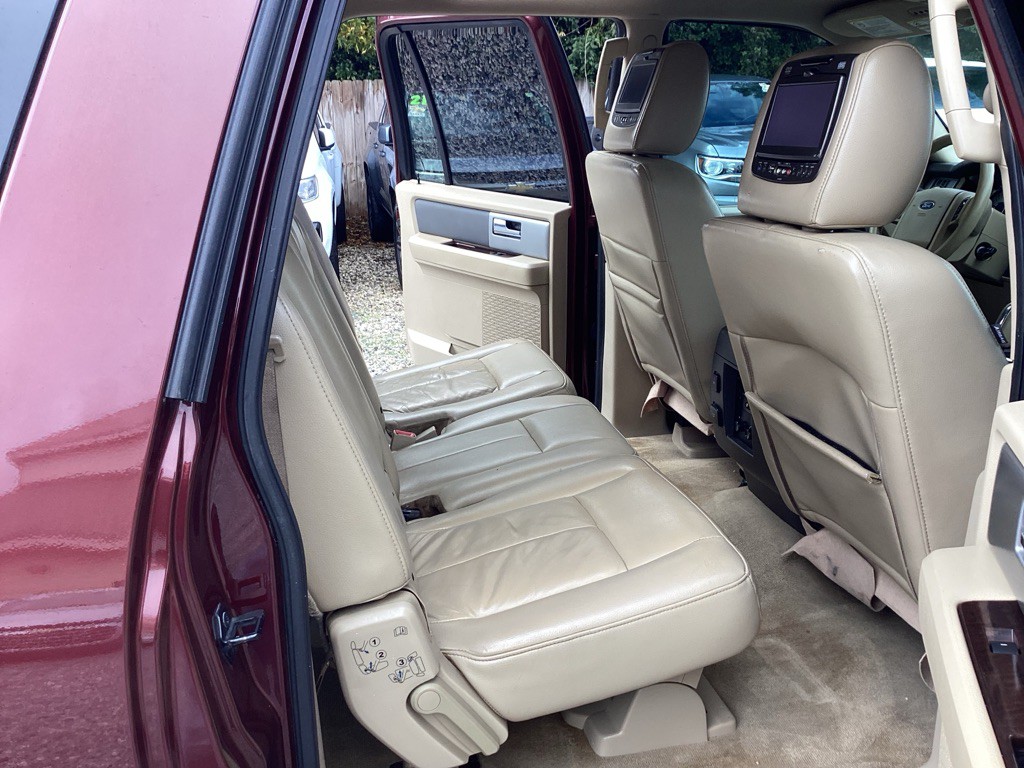 2012 Ford Expedition Image 12