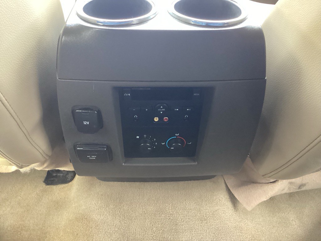 2012 Ford Expedition Image 24