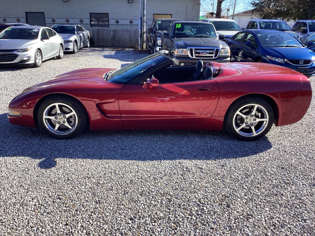 2004 Chevrolet Corvette Image 4