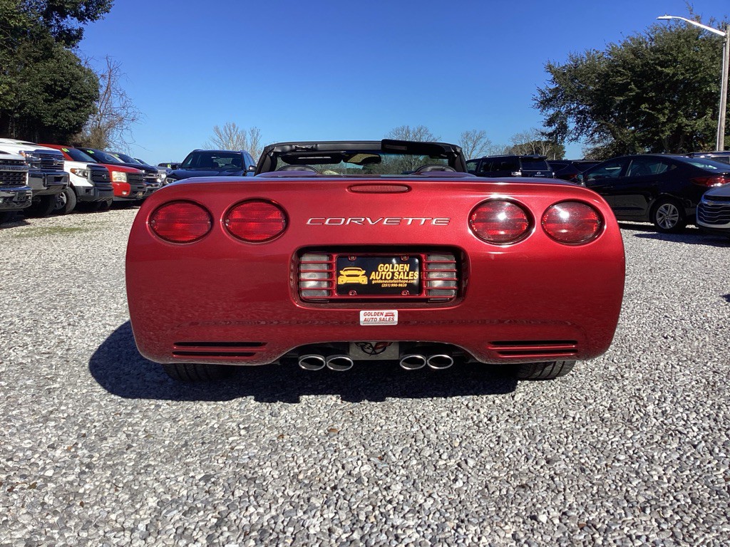 2004 Chevrolet Corvette Image 6