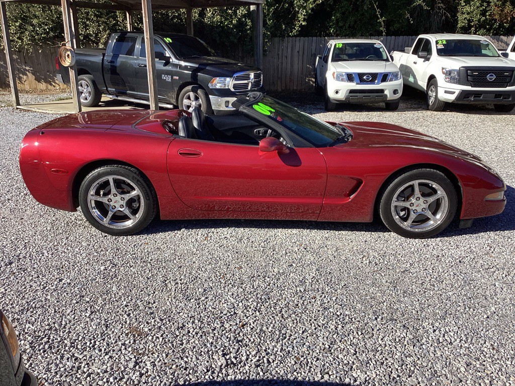 2004 Chevrolet Corvette Image 8