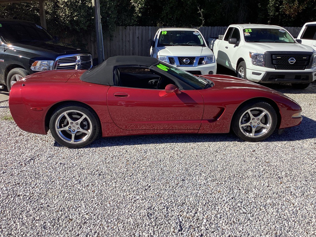 2004 Chevrolet Corvette Image 9