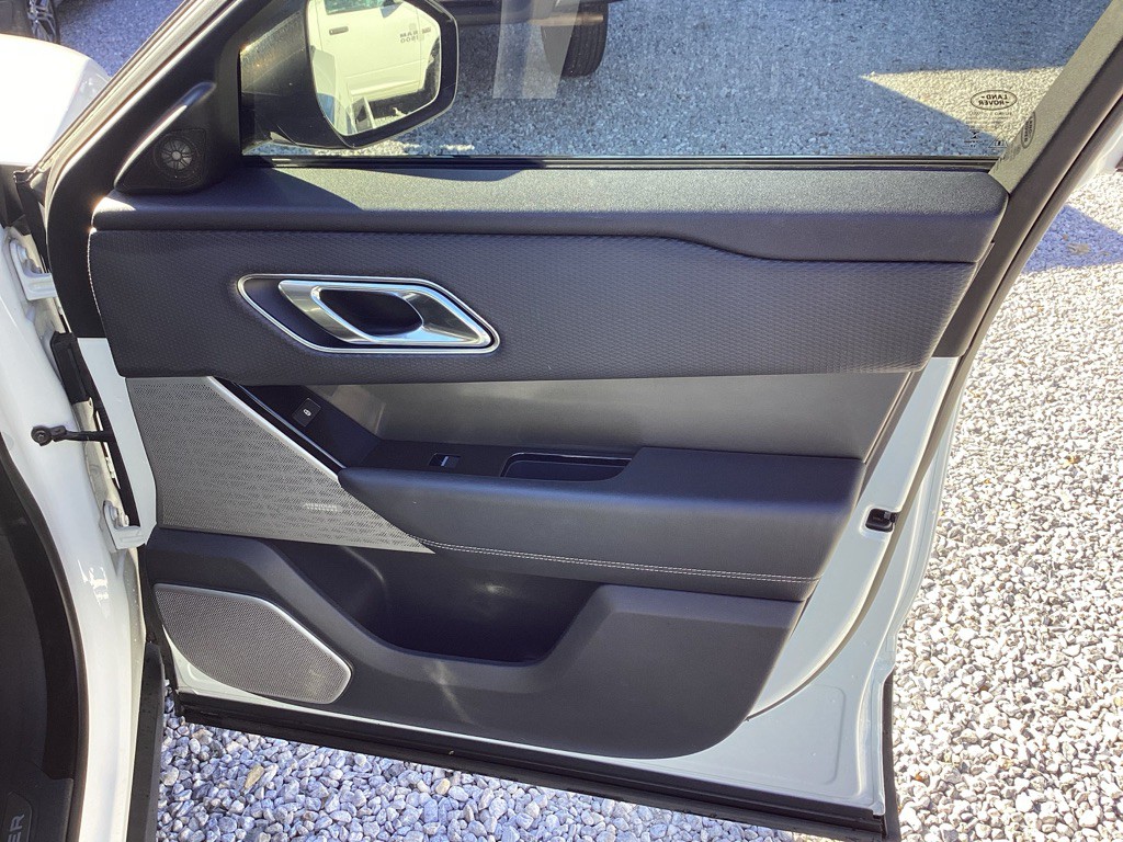 2018 Land Rover Range Rover Image 26