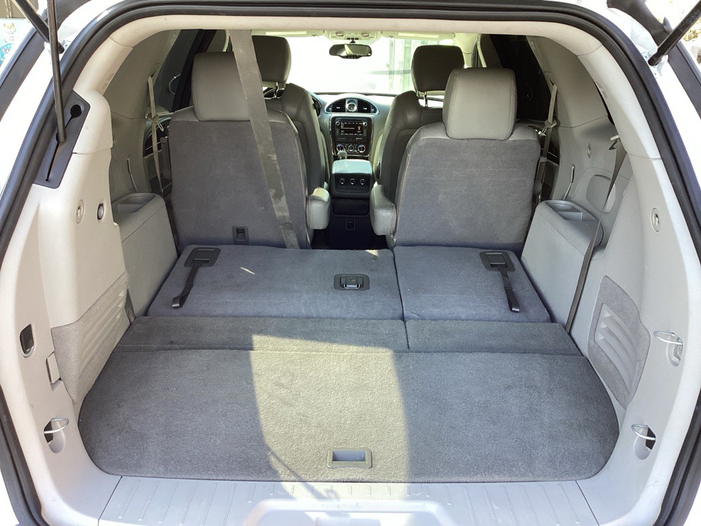 2016 Buick Enclave Image 13