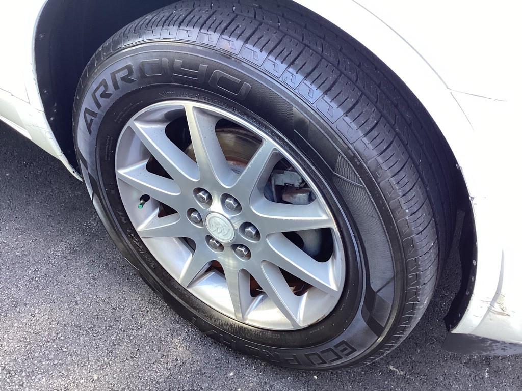 2016 Buick Enclave Image 24